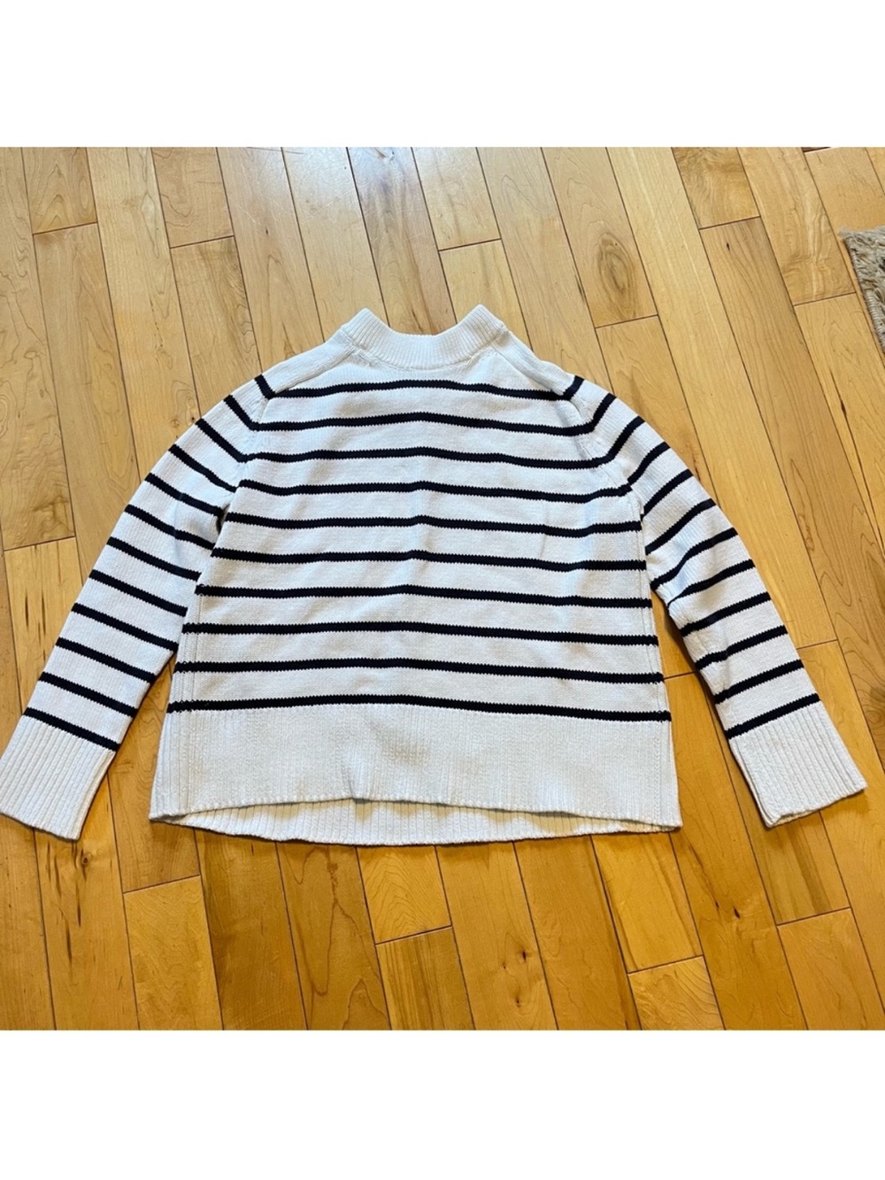 TUCKERNUCK Ivory and Navy Cotton Striped Bryant Sweater size small - Picture 2 of 9